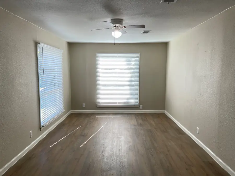 2203 Fowler Drive, Denton, TX 76209 - Image #2