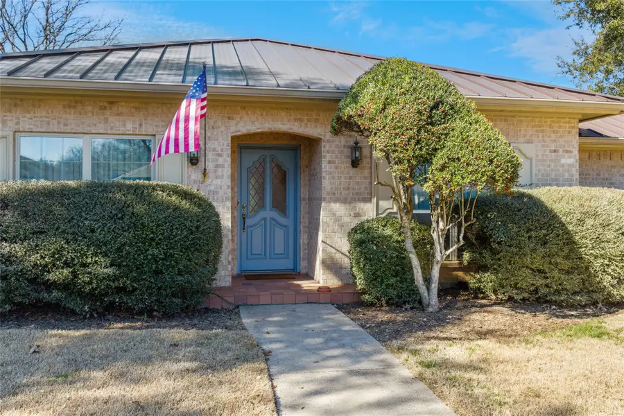 4212 Lake Vista Drive, Benbrook, TX 76132 - #2