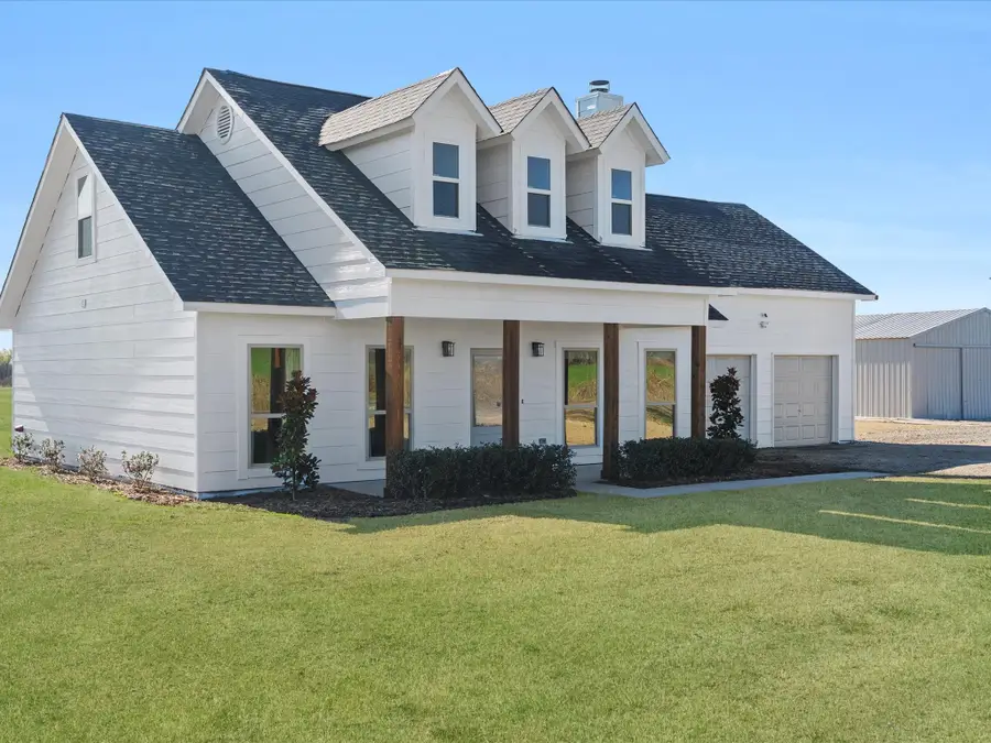 828 Old Tioga Road, Gunter, TX 75058 - Image #3