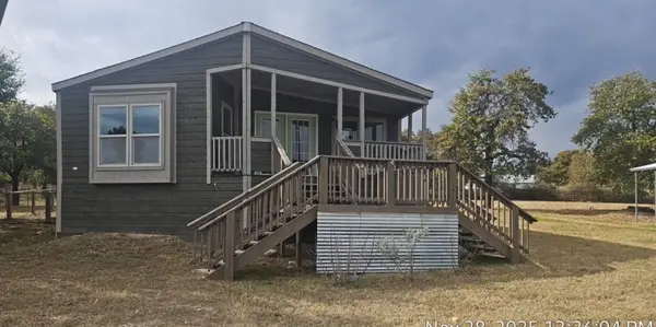 221 Farmhouse Road, Springtown, TX 76082