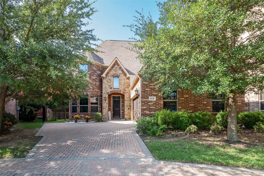 8436 Town Walk Drive, North Richland Hills, TX 76182 - Image #3