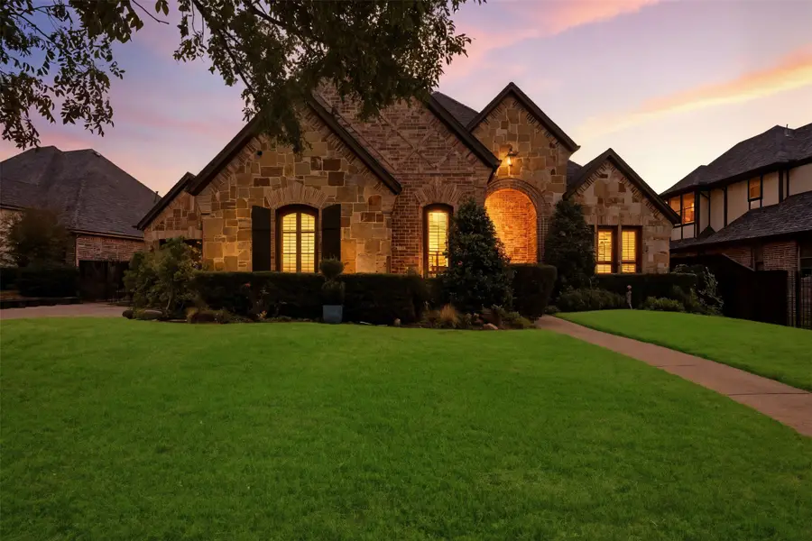 2217 Canterbury Drive, Mansfield, TX 76063 - Image #2