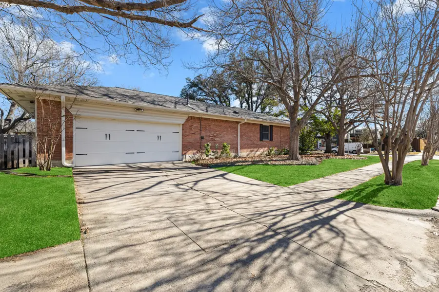 10505 Lakemere Drive, Dallas, TX 75238 - Image #3