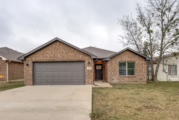 2205 N Hickory Street, Sherman, TX 75092