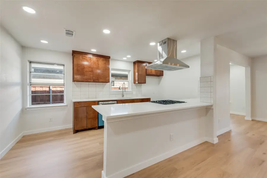 3021 El Tovar Avenue, Dallas, TX 75233 - Image #3