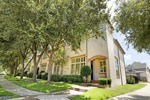 719 Warwick Lane, Coppell, TX 75019