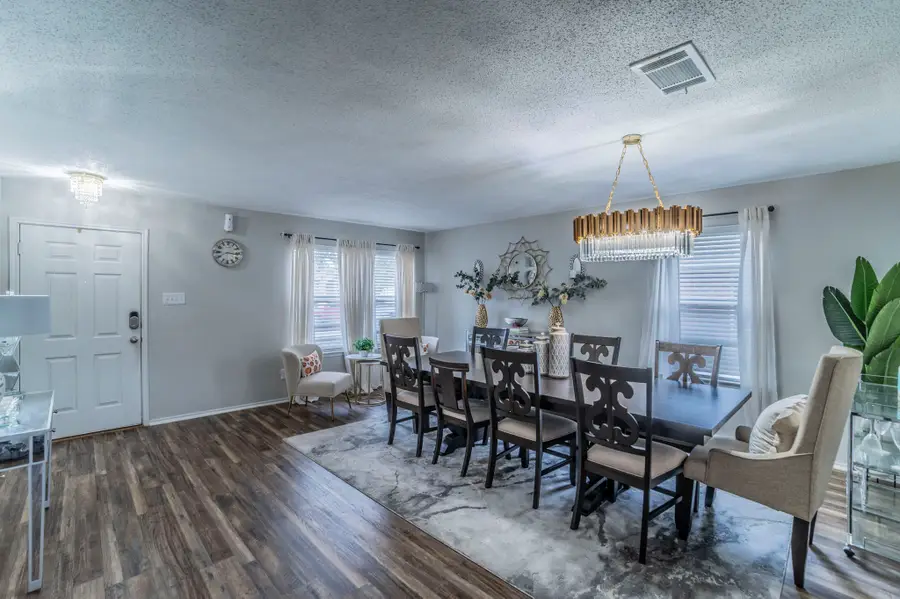 105 Forest Park Lane, Red Oak, TX 75154 - Image #3