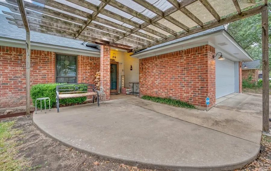 2121 Rey Drive, Waco, TX 76712 - Image #2