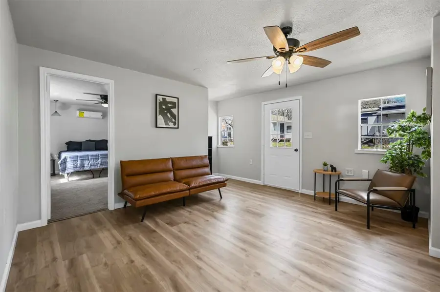 88 Live Oak Street, Alvarado, TX 76009 - Image #3