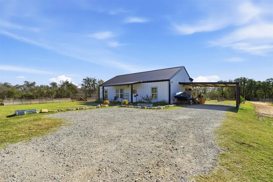 2225 J E Woody Road, Springtown, TX 76082 - Image #2