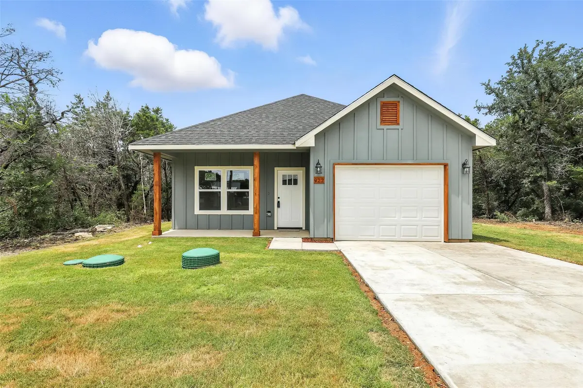 922 Scenic Drive, Granbury, TX 76048 - #1
