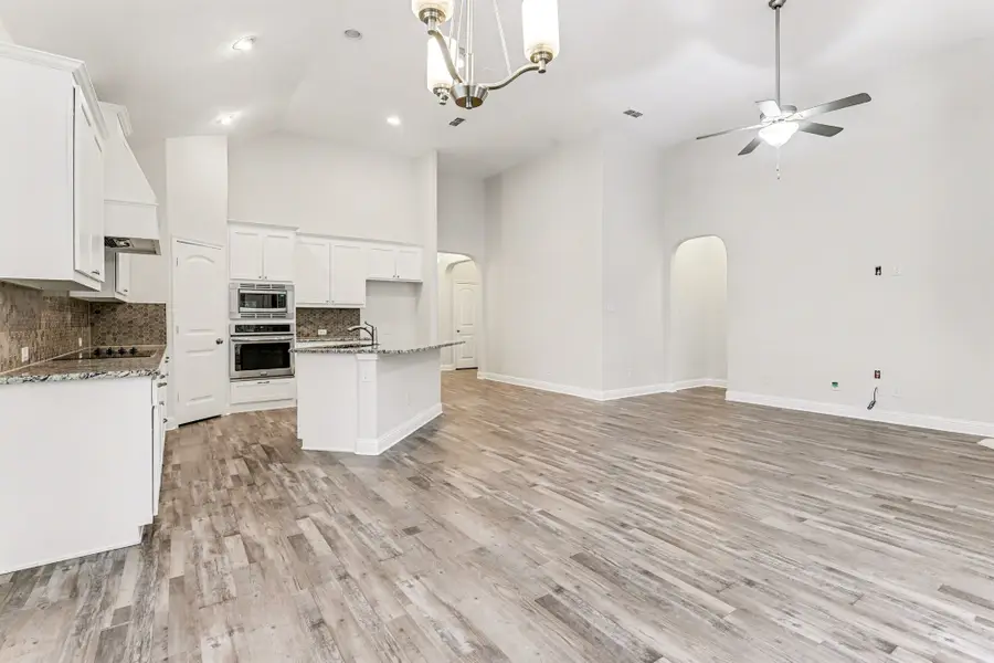 421 Bentley Drive, Midlothian, TX 76065 - Image #3