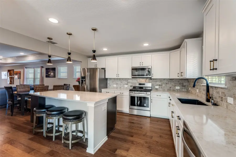 900 Rough Hollow Drive, McKinney, TX 75071 - Image #3