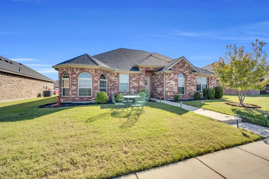 542 Meadowlake Drive, Waxahachie, TX 75165 - Image #3