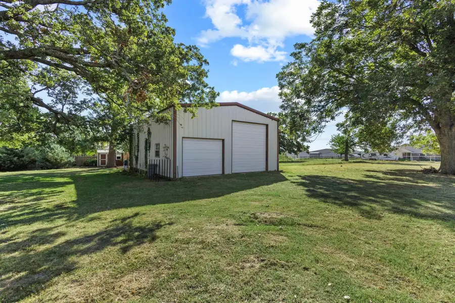 62 Sanders Road, Whitesboro, TX 76273 - Image #3