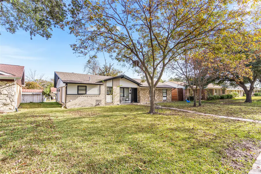 2404 Catalina Drive, Mesquite, TX 75150 - Image #2