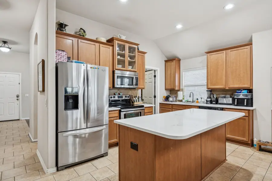 705 Bayshore Drive, Mansfield, TX 76063 - Image #3