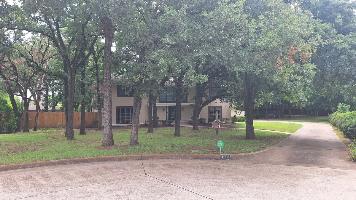 613 Colts Neck Court, Colleyville, TX 76034 - Image #1