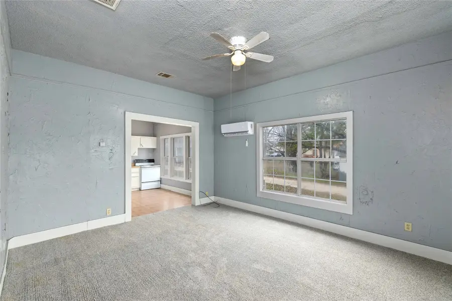 102 E Fitzgerld, Bangs, TX 76823 - Image #2