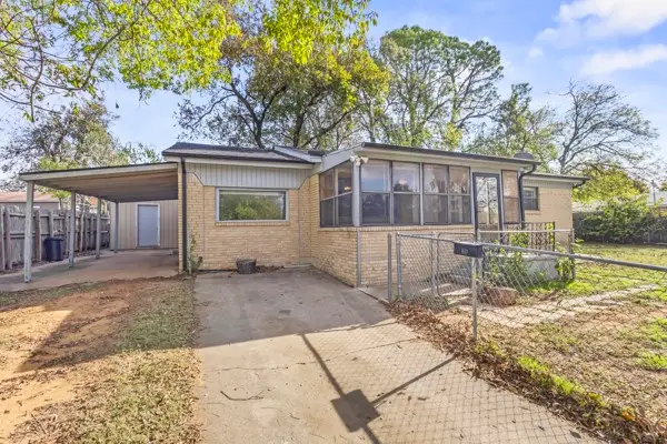 107 S Sheppard Drive, Euless, TX 76040 - Image #2