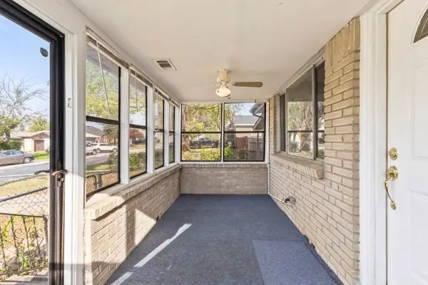 107 S Sheppard Drive, Euless, TX 76040 - Image #3