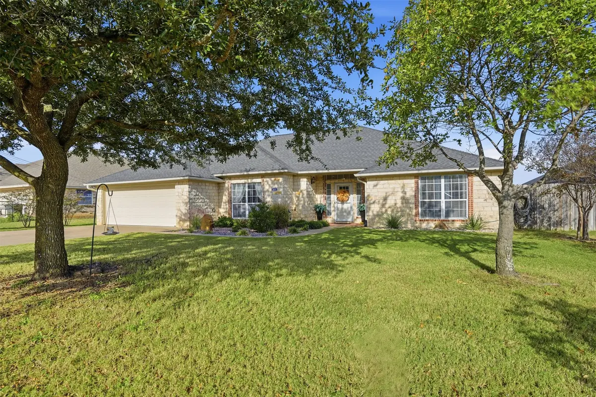 616 Parker Lane, Granbury, TX 76048 - Image #1