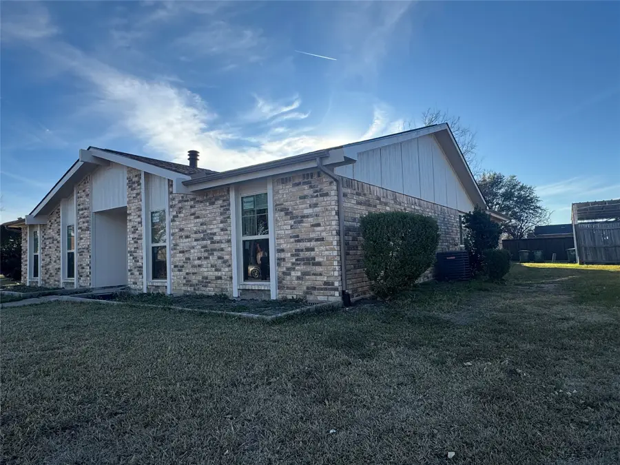 2125 Kings Road, Carrollton, TX 75007 - Image #3