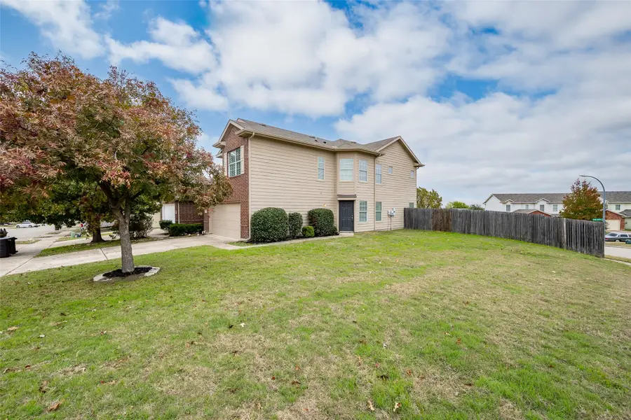 7500 Lazy Spur Boulevard, Fort Worth, TX 76131 - Image #2