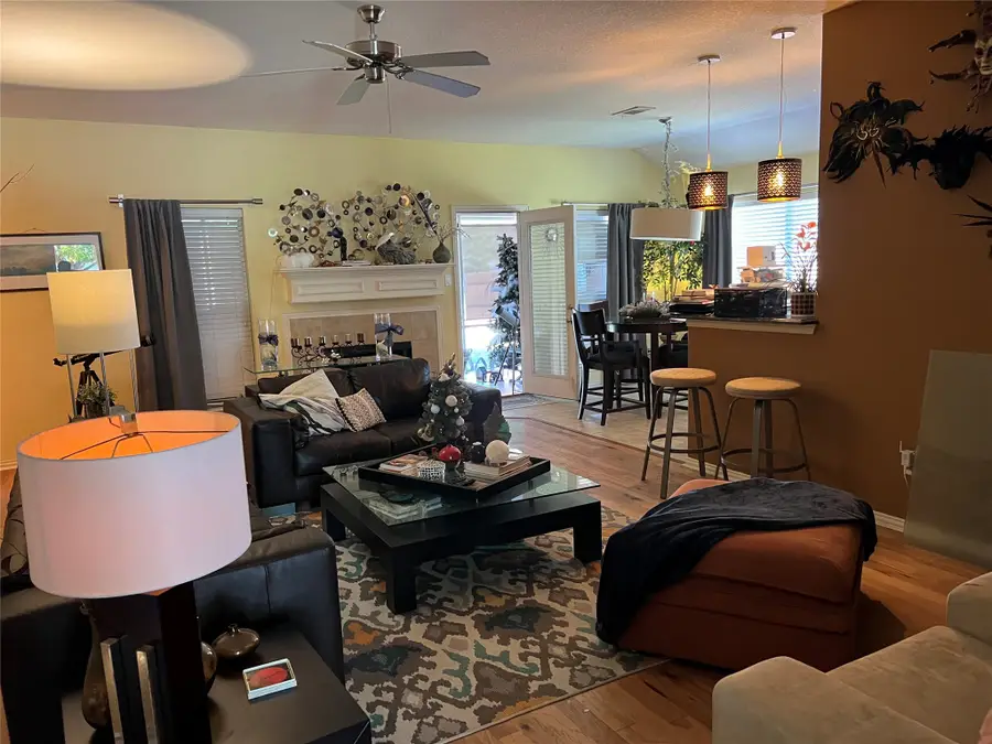 1327 Trula Lane, Irving, TX 75060 - Image #3