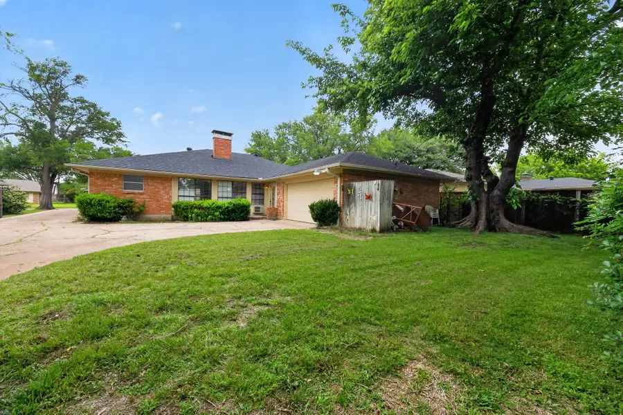 1616 W Shields Drive, Sherman, TX 75092 - #2