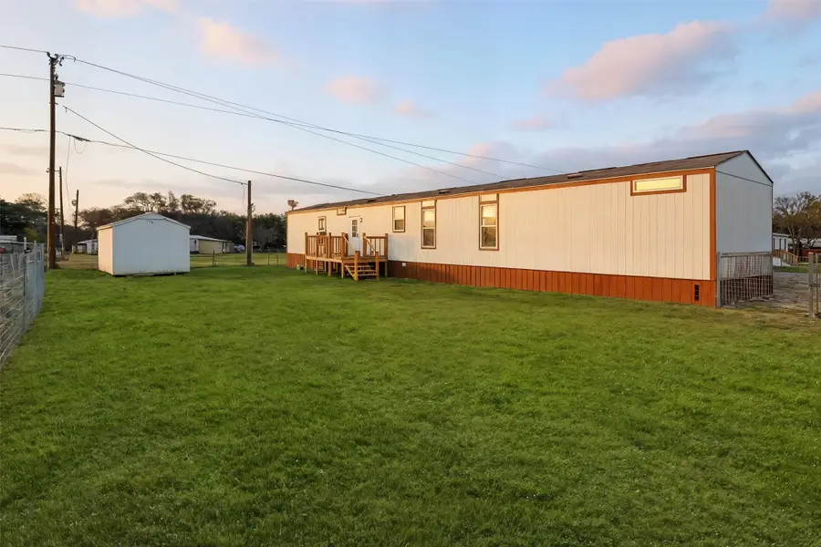 3210 Robinhood Drive, Granbury, TX 76048 - Image #3