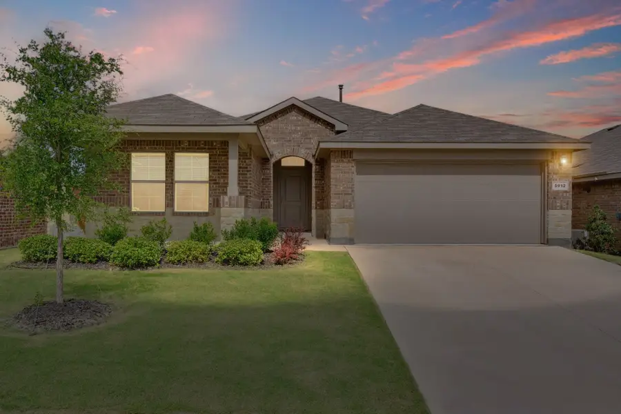 5912 Piedrosa Court, Denton, TX 76226 - Image #2