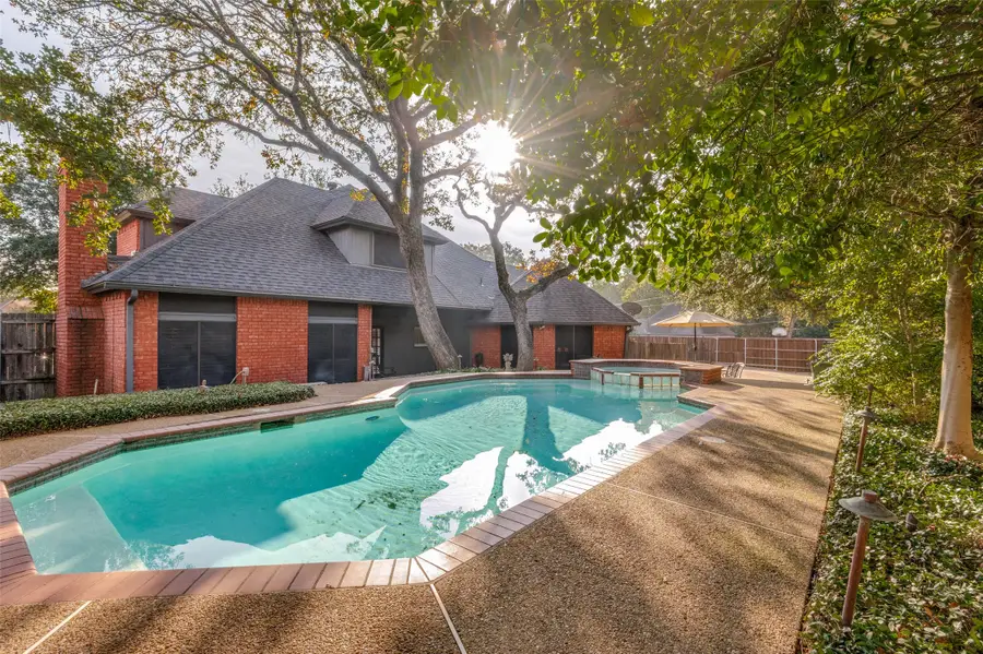 2400 Wild Rose Court, Arlington, TX 76006 - Image #3