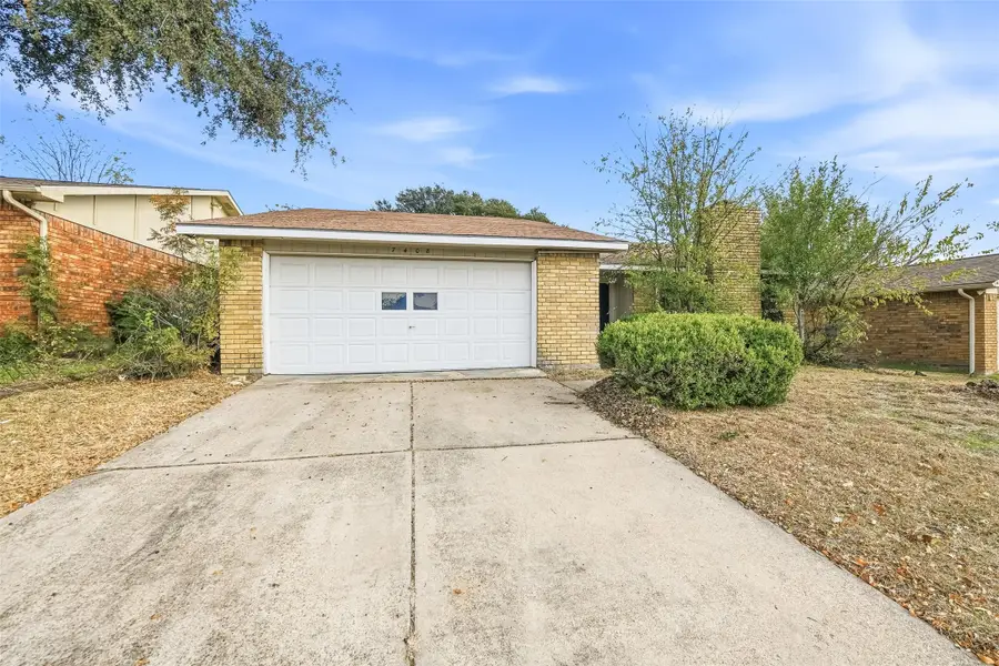 7408 Buttonwood Drive, Fort Worth, TX 76137 - Image #2