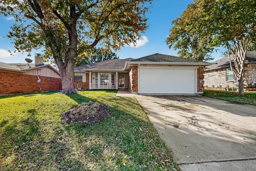 932 Freestone Drive, Arlington, TX 76017 - Image #2