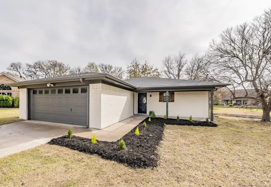 5613 Pecos Court, Decordova, TX 76049 - Image #3