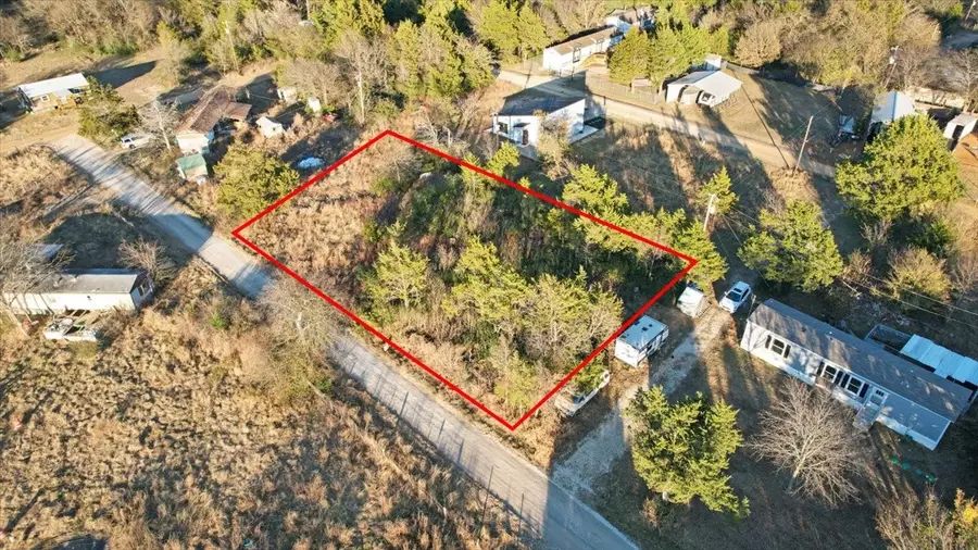 000 Woodwind Drive, Gordonville, TX 76245 - Image #2