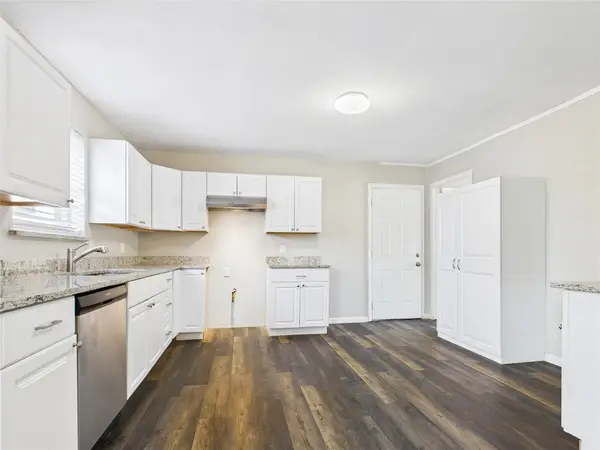 2712 Evans Avenue, Fort Worth, TX 76104