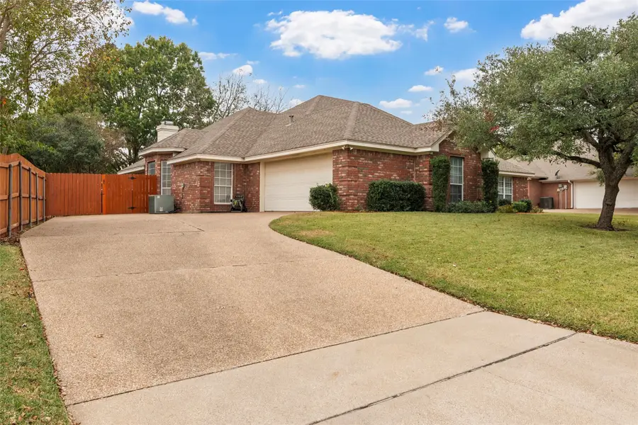 9304 Spring Ridge Circle, Waco, TX 76712 - Image #2