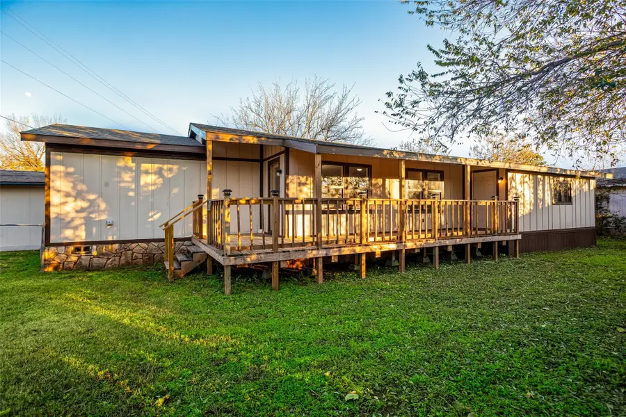 5528 Lake View Drive, Granbury, TX 76048 - #2