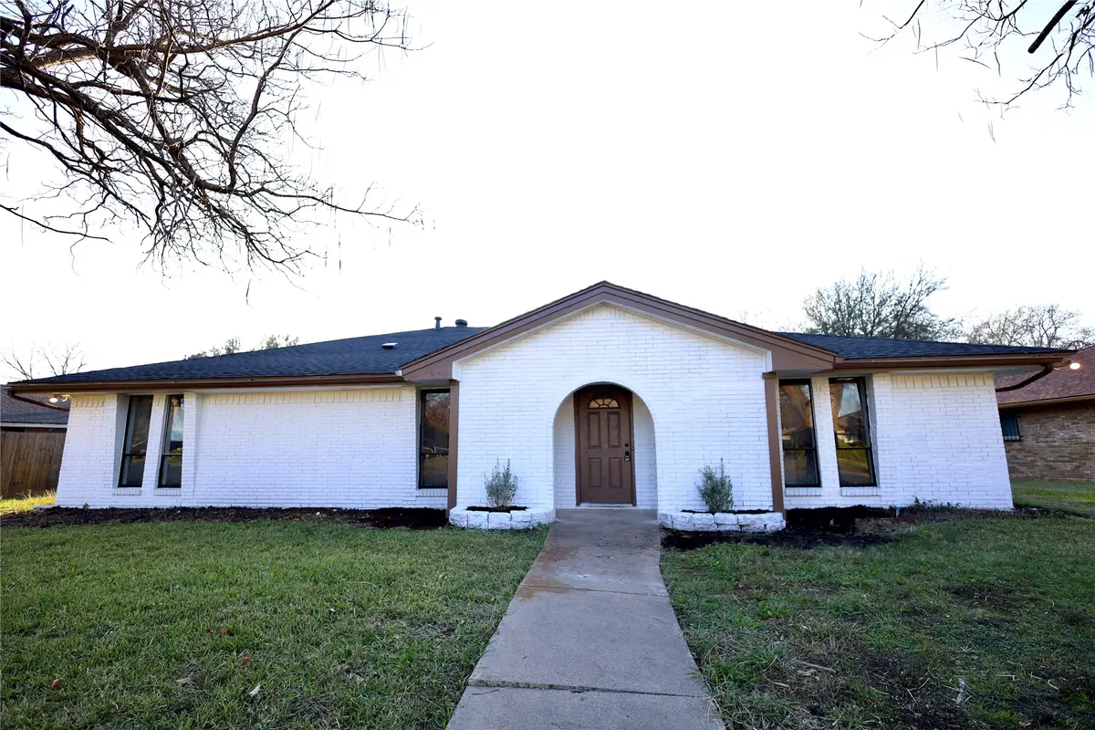 905 Pine Tree, Desoto, TX 75115 - Image #1