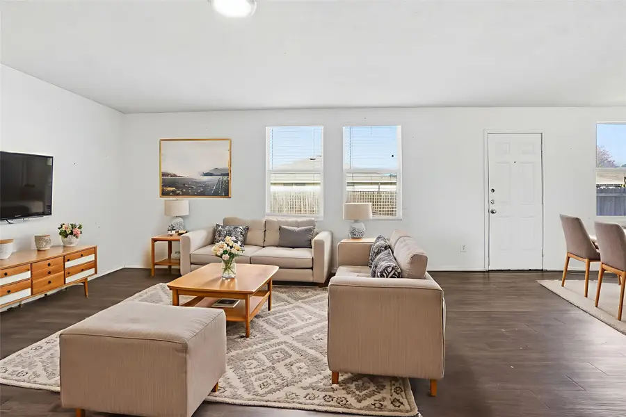 1404 Cherokee Rose Lane, Burleson, TX 76028 - Image #3