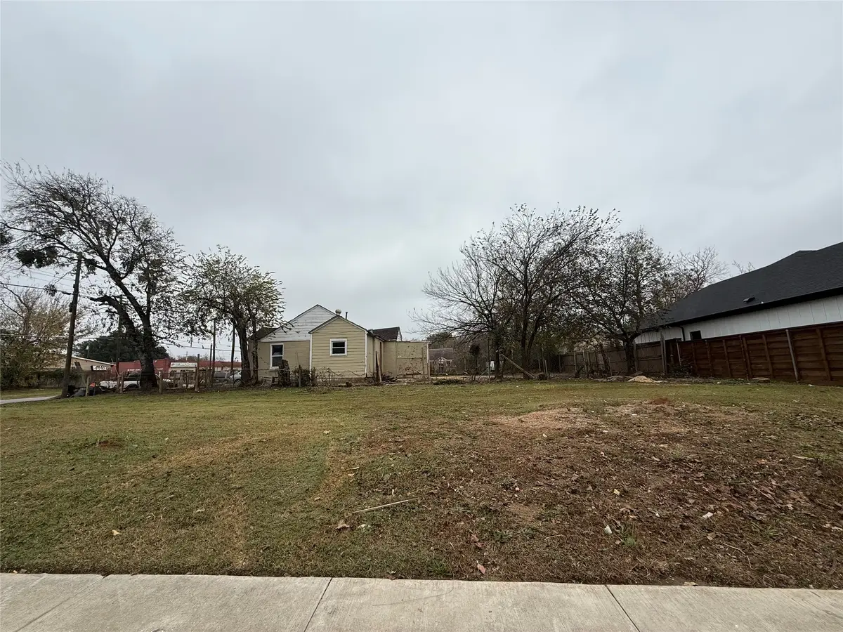 4901 Colonial Avenue, Dallas, TX 75215 - Image #1