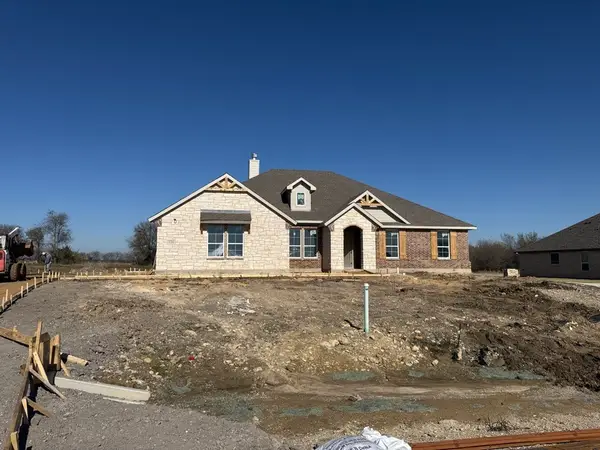 126 Fossil Canyon Drive, New Fairview, TX 76078
