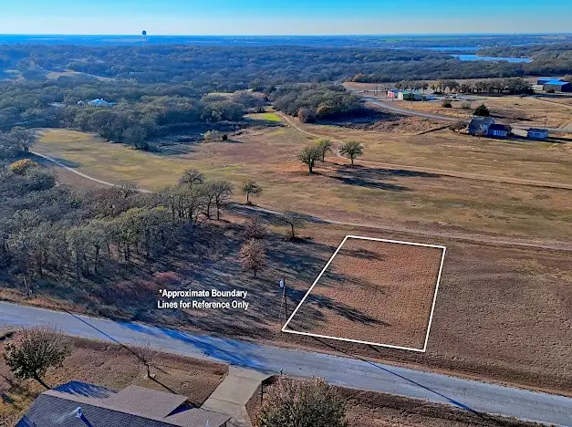 141 Diamond Oaks Drive, Nocona, TX 76255 - Image #1