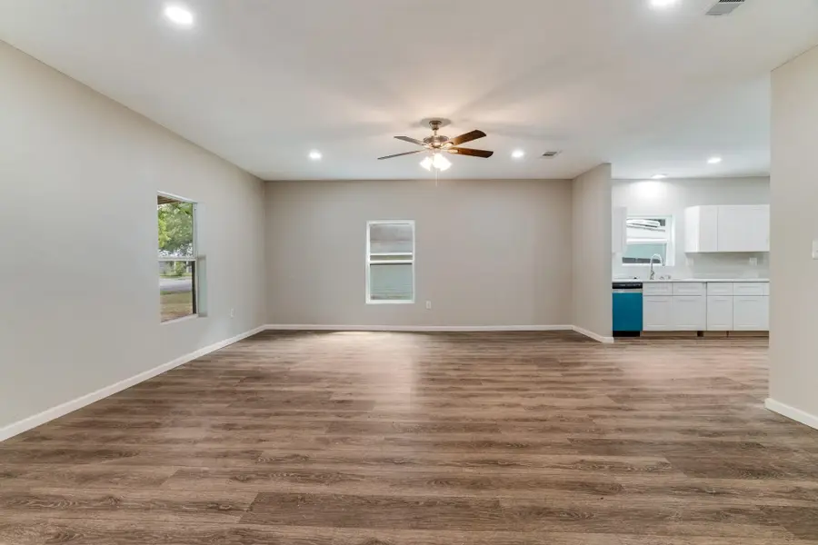 562 1st Street Sw, Paris, TX 75460 - Image #3