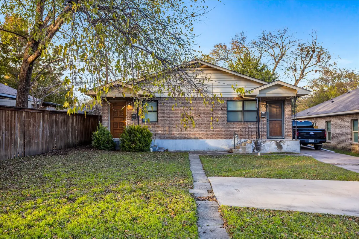 8136 Carlos Street, White Settlement, TX 76108 - Image #1