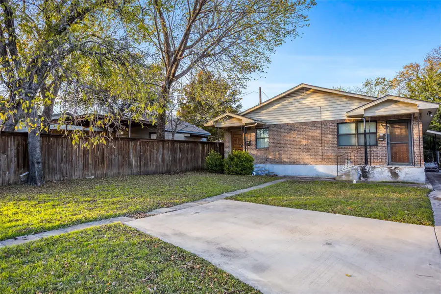 8136 Carlos Street, White Settlement, TX 76108 - Image #3