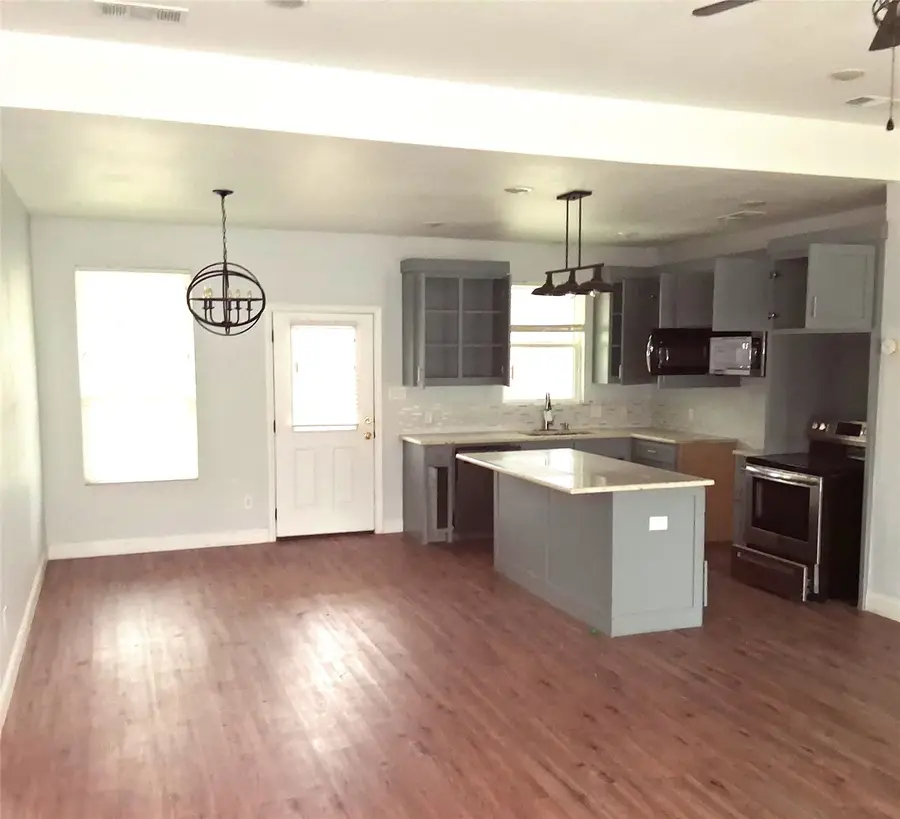 210 Calvert Street, Sulphur Springs, TX 75482 - Image #2