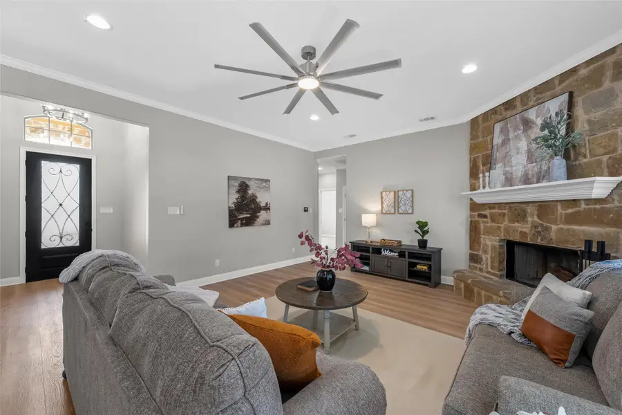 404 Casa Del Rancho Road, Lorena, TX 76655 - Image #3